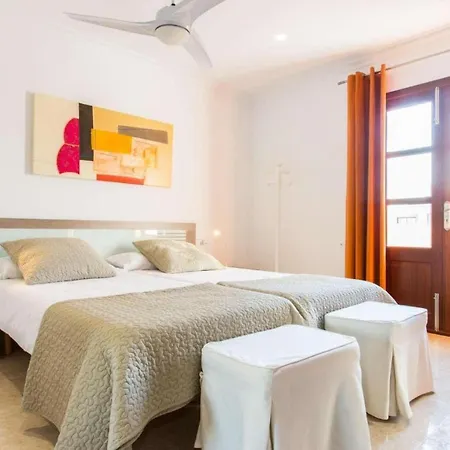 Gatoses Villa